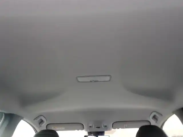 トヨタ プリウス Sツーリングセレクション 山形県 2019(令1)年 5.5万km ホワイトパールクリスタルシャイン 衝突被害軽減システム/TRDエアロ/純正SDナビ/　　【CD DVD BT フルセグ MSV】/バックカメラ/レーダークルーズコントロール/LEDオートライト/ソフトレザーシート/シートヒーター/純正17インチアルミホイール/ルームミラー型ドライブレコーダー/アイドリングストップ/ステアリングスイッチ/電動格納ウィンカーミラー/フォグランプ/スマートキー×2/ETC