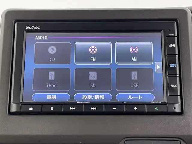ホンダ Ｎ ＢＯＸ L 埼玉県 2022(令4)年 1.7万km プラチナホワイトパール ホンダセンシング/純正エントリーインターナビ（CD/BT/FM/AM）/バックカメラ　/両側パワースライドドア　/運転席助手席シートヒーター　/サイドエアバッグ＋サイドカーテンエアバック　/ＬＥＤヘッドライト/オートライト　/純正ドライブレコーダー前後/電子制御パーキングブレーキ/オートブレーキホールド/充電用USBジャック/純正フロアマット