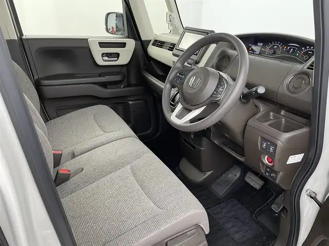 ホンダ Ｎ ＢＯＸ L 埼玉県 2022(令4)年 1.7万km プラチナホワイトパール ホンダセンシング/純正エントリーインターナビ（CD/BT/FM/AM）/バックカメラ　/両側パワースライドドア　/運転席助手席シートヒーター　/サイドエアバッグ＋サイドカーテンエアバック　/ＬＥＤヘッドライト/オートライト　/純正ドライブレコーダー前後/電子制御パーキングブレーキ/オートブレーキホールド/充電用USBジャック/純正フロアマット