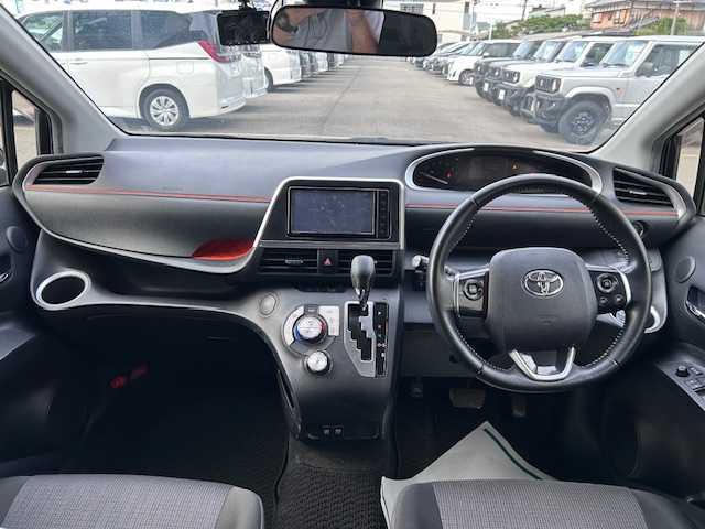 トヨタ シエンタ ファンベースG 大阪府 2019(令1)年 2.6万km ブラックマイカ ナビ　/フルセグ　/Ｂｌｕｅｔｏｏｔｈ　/全方位カメラ　/両側パワースライドドア　/オートハイビーム　/前後コーナーセンサー　/革巻きハンドル　/ビルトインＥＴＣ　/前後ドライブレコーダー　/ＵＳＢ　/フロアーマット