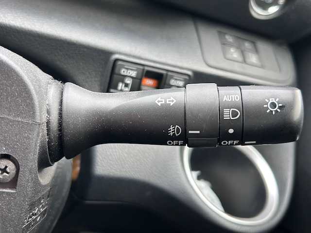 トヨタ シエンタ ファンベースG 大阪府 2019(令1)年 2.6万km ブラックマイカ ナビ　/フルセグ　/Ｂｌｕｅｔｏｏｔｈ　/全方位カメラ　/両側パワースライドドア　/オートハイビーム　/前後コーナーセンサー　/革巻きハンドル　/ビルトインＥＴＣ　/前後ドライブレコーダー　/ＵＳＢ　/フロアーマット
