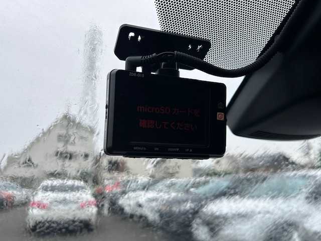 トヨタ シエンタ ファンベースG 大阪府 2019(令1)年 2.6万km ブラックマイカ ナビ　/フルセグ　/Ｂｌｕｅｔｏｏｔｈ　/全方位カメラ　/両側パワースライドドア　/オートハイビーム　/前後コーナーセンサー　/革巻きハンドル　/ビルトインＥＴＣ　/前後ドライブレコーダー　/ＵＳＢ　/フロアーマット