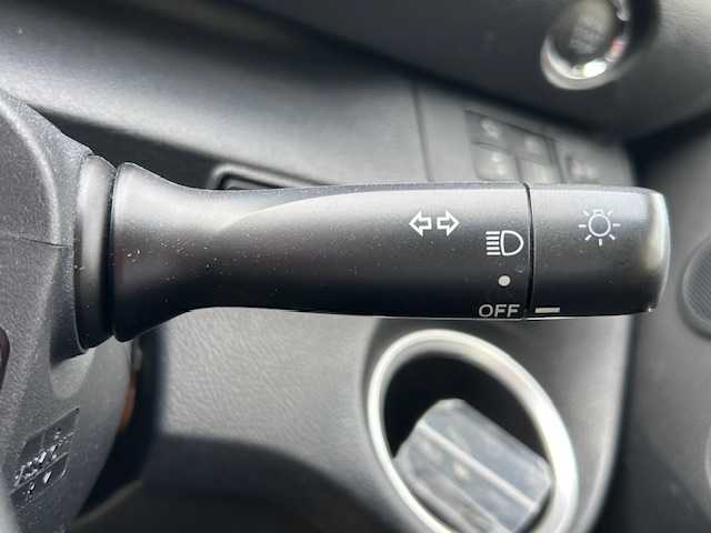 トヨタ シエンタ ファンベースG 大阪府 2019(令1)年 2.6万km ブラックマイカ ナビ　/フルセグ　/Ｂｌｕｅｔｏｏｔｈ　/全方位カメラ　/両側パワースライドドア　/オートハイビーム　/前後コーナーセンサー　/革巻きハンドル　/ビルトインＥＴＣ　/前後ドライブレコーダー　/ＵＳＢ　/フロアーマット