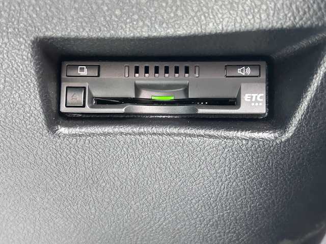 トヨタ シエンタ ファンベースG 大阪府 2019(令1)年 2.6万km ブラックマイカ ナビ　/フルセグ　/Ｂｌｕｅｔｏｏｔｈ　/全方位カメラ　/両側パワースライドドア　/オートハイビーム　/前後コーナーセンサー　/革巻きハンドル　/ビルトインＥＴＣ　/前後ドライブレコーダー　/ＵＳＢ　/フロアーマット