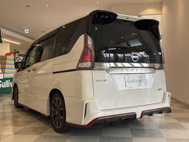 日産 セレナ ニスモ 福井県 2018(平30)年 3.9万km ブリリアントホワイトパール 純正９インチナビ/フルセグTV/アラウンドビューモニター/パーキングアシスト/ニスモセーフティーパック/プロパイロット/両側オートスライドドア/ETC/純正ドライブレコーダー/インテリジェントルームミラー/ニスモ専用パーツ/オートライト/LEDヘッドライト/純正AW/純正フロアマット/プッシュスタート/スマートキー/ステアリングスイッチ/ウィンカーミラー