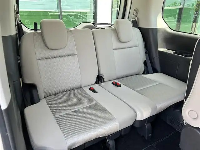日産 セレナ e－パワー ハイウェイスター V 和歌山県 2020(令2)年 4.7万km ブリリアントホワイトパール 純正10インチナビ（MM519D-L）/（BT/CD/DVD）/フルセグTV/全方位カメラ/横滑り防止/レーンキープアシスト/衝突被害軽減ブレーキ/ブラインドスポットモニター/プロパイロット/前後コーナーセンサー/オートライト/フリップダウンモニター/前後ドラレコ/ETC/両側パワスラ/ハンズフリーオートスライド/ステアリングリモコン/LEDヘッドライト/フォグランプ/後席サンシェード/ドアバイザー/純正16インチアルミ/純正フロアマット