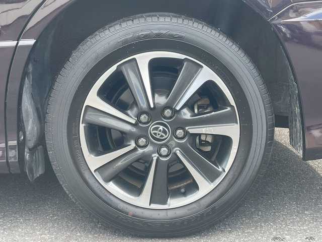 トヨタ ノア Si 宮崎県 2017(平29)年 5.6万km ワイン 10.1Vインチフリップダウンモニター　/純正SDナビ　/USB充電ポート　/バックカメラ　/クルコン　/ETC　/両側パワースライド　/ブレーキサポート　/レーンキープ　/オートハイビーム　/フルセグTV　/DVD　/Bluetooth