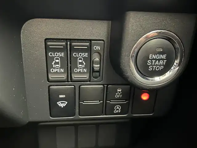 トヨタ タンク カスタムG 道央・札幌 2018(平30)年 5.6万km レーザーブルークリスタルシャイン ・４ＷＤ/・寒冷地仕様/・純正ナビゲーション/　CD/BT/SD/ワンセグ/・ビルトインETC/・純正エンジンスターター/・社外ドラレコ前後（ZDR-043）/・両側パワースライドドア/・クルーズコントロール/・横滑り防止装置/・オートライト/・LEDヘッドライト/・純正フロアマット/・フロントフォグランプ/・スマートキー/・プッシュスタート/・スペアキー１本/・純正AW14インチ＋夏タイヤ/・社外14インチAW＋冬タイヤ積込/・保証書あり/・取説あり