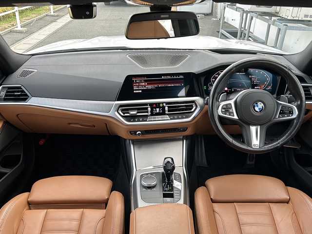 ＢＭＷ Ｍ３４０ｉ xDrive 山形県 2019(令1)年 5.7万km ミネラルホワイト ４WD/純正ナビ/（AM/FM/フルセグ/BT）/バックカメラ/全方位カメラ/コーナーセンサー/インテリジェントセーフティ/SOSコール/クルコン追従有/パーキングアシスト/置くだけ充電/BSM/ステアリングスイッチ/パドルシフト/前後ドラレコ/パワーシート/シートヒーター/冬タイヤAW車載/電動格納ミラー/オートLEDヘッドライト/スマートキー×２/横滑り防止装置/盗難防止装置/レーンキープアシスト