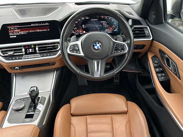 ＢＭＷ Ｍ３４０ｉ xDrive 山形県 2019(令1)年 5.7万km ミネラルホワイト ４WD/純正ナビ/（AM/FM/フルセグ/BT）/バックカメラ/全方位カメラ/コーナーセンサー/インテリジェントセーフティ/SOSコール/クルコン追従有/パーキングアシスト/置くだけ充電/BSM/ステアリングスイッチ/パドルシフト/前後ドラレコ/パワーシート/シートヒーター/冬タイヤAW車載/電動格納ミラー/オートLEDヘッドライト/スマートキー×２/横滑り防止装置/盗難防止装置/レーンキープアシスト