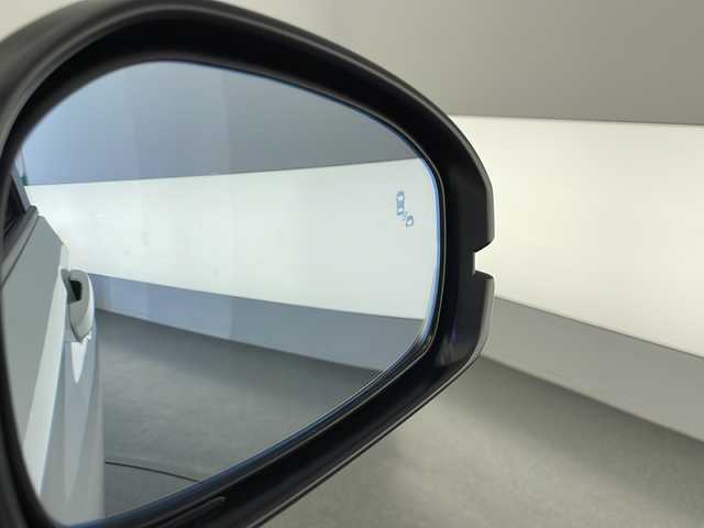 ホンダ ヴェゼル ハイブリッド e:HEV Z 長野県 2025(令7)年 0.1千km プラチナホワイトパール 4WD/ワンオーナー/HONDA SENSING/・路外逸脱抑制機能/・ブラインドスポットインフォメーション/・踏み間違い衝突軽減システム/・衝突軽減ブレーキ/・標識認識機能/・コーナーセンサー/W+サイドエアバッグ/カーテンエアバッグ/プッシュスタート/アイドリングストップ/追従機能付きクルコン/USB入力端子/電子パーキングブレーキ/オートホールド/ハーフレザーシート/D+N席シートヒーター/ドアミラーヒーター/フロントガラスヒーター/ステアリングヒーター/ステアリングスイッチ/パドルシフト/走行モード切替（ECON/NORMAL/SPORT）/ライト付きバニティミラー/LEDヘッドライト/オートライト/オートマチックハイビーム/純正18インチアルミホイール/保証書/取扱説明書/スペアキー×1