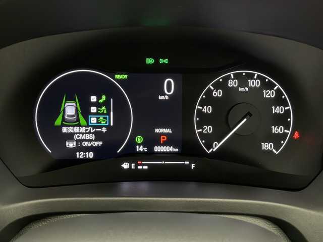 ホンダ ヴェゼル ハイブリッド e:HEV Z 長野県 2025(令7)年 0.1千km プラチナホワイトパール 4WD/ワンオーナー/HONDA SENSING/・路外逸脱抑制機能/・ブラインドスポットインフォメーション/・踏み間違い衝突軽減システム/・衝突軽減ブレーキ/・標識認識機能/・コーナーセンサー/W+サイドエアバッグ/カーテンエアバッグ/プッシュスタート/アイドリングストップ/追従機能付きクルコン/USB入力端子/電子パーキングブレーキ/オートホールド/ハーフレザーシート/D+N席シートヒーター/ドアミラーヒーター/フロントガラスヒーター/ステアリングヒーター/ステアリングスイッチ/パドルシフト/走行モード切替（ECON/NORMAL/SPORT）/ライト付きバニティミラー/LEDヘッドライト/オートライト/オートマチックハイビーム/純正18インチアルミホイール/保証書/取扱説明書/スペアキー×1