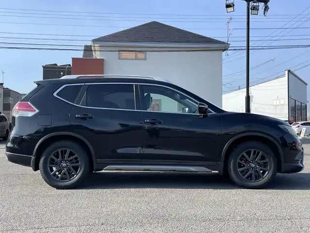 日産 エクストレイル 20X ブラックエクストリーマーX エマB 道央・札幌 2015(平27)年 8.8万km ダイヤモンドブラック ４WD/純正ディーラーOPナビ/CD/DVD/BT/フルセグ/エマージェンシーブレーキ/横滑り防止装置/ヒルディセントコントロール/レーンキープアシスト/クリアランスソナー/ビルトインETC/アイドリングストップ/ECOMODE/前席シートヒーター/カプロンシート/プッシュスタート/スマートキー/LEDヘッドライト/オートライト/フォグランプ/電動格納ミラー/ウィンカーミラー/純正フロアマット/社外AW付夏タイヤ積込/245/45/R20/2017年/山4mm