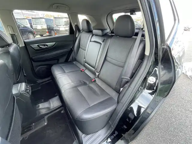 日産 エクストレイル 20X ブラックエクストリーマーX エマB 道央・札幌 2015(平27)年 8.8万km ダイヤモンドブラック ４WD/純正ディーラーOPナビ/CD/DVD/BT/フルセグ/エマージェンシーブレーキ/横滑り防止装置/ヒルディセントコントロール/レーンキープアシスト/クリアランスソナー/ビルトインETC/アイドリングストップ/ECOMODE/前席シートヒーター/カプロンシート/プッシュスタート/スマートキー/LEDヘッドライト/オートライト/フォグランプ/電動格納ミラー/ウィンカーミラー/純正フロアマット/社外AW付夏タイヤ積込/245/45/R20/2017年/山4mm