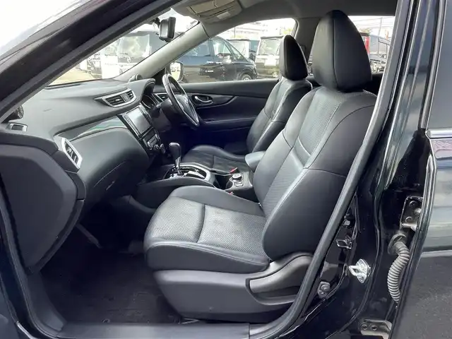 日産 エクストレイル 20X ブラックエクストリーマーX エマB 道央・札幌 2015(平27)年 8.8万km ダイヤモンドブラック ４WD/純正ディーラーOPナビ/CD/DVD/BT/フルセグ/エマージェンシーブレーキ/横滑り防止装置/ヒルディセントコントロール/レーンキープアシスト/クリアランスソナー/ビルトインETC/アイドリングストップ/ECOMODE/前席シートヒーター/カプロンシート/プッシュスタート/スマートキー/LEDヘッドライト/オートライト/フォグランプ/電動格納ミラー/ウィンカーミラー/純正フロアマット/社外AW付夏タイヤ積込/245/45/R20/2017年/山4mm