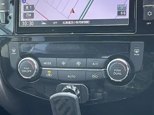 日産 エクストレイル 20X ブラックエクストリーマーX エマB 道央・札幌 2015(平27)年 8.8万km ダイヤモンドブラック ４WD/純正ディーラーOPナビ/CD/DVD/BT/フルセグ/エマージェンシーブレーキ/横滑り防止装置/ヒルディセントコントロール/レーンキープアシスト/クリアランスソナー/ビルトインETC/アイドリングストップ/ECOMODE/前席シートヒーター/カプロンシート/プッシュスタート/スマートキー/LEDヘッドライト/オートライト/フォグランプ/電動格納ミラー/ウィンカーミラー/純正フロアマット/社外AW付夏タイヤ積込/245/45/R20/2017年/山4mm