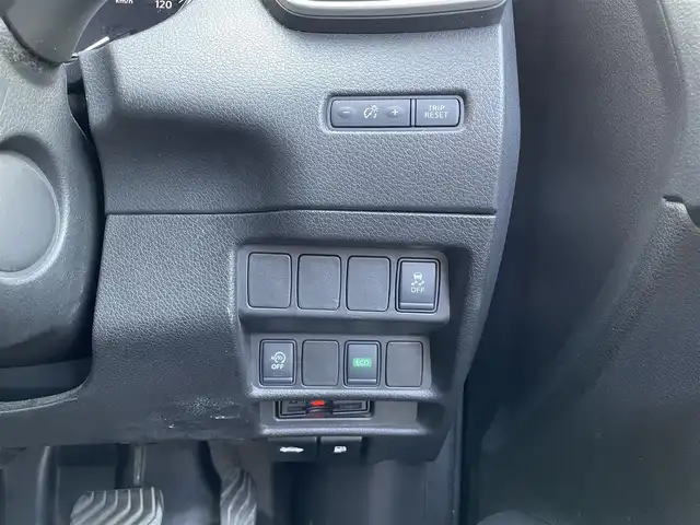 日産 エクストレイル 20X ブラックエクストリーマーX エマB 道央・札幌 2015(平27)年 8.8万km ダイヤモンドブラック ４WD/純正ディーラーOPナビ/CD/DVD/BT/フルセグ/エマージェンシーブレーキ/横滑り防止装置/ヒルディセントコントロール/レーンキープアシスト/クリアランスソナー/ビルトインETC/アイドリングストップ/ECOMODE/前席シートヒーター/カプロンシート/プッシュスタート/スマートキー/LEDヘッドライト/オートライト/フォグランプ/電動格納ミラー/ウィンカーミラー/純正フロアマット/社外AW付夏タイヤ積込/245/45/R20/2017年/山4mm