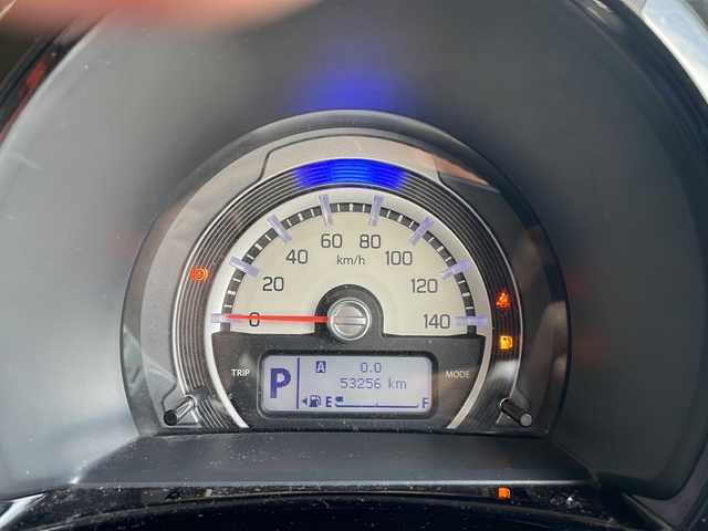 スズキ ハスラー J ブラックインテリアパッケージ 福井県 2018(平30)年 5.4万km アクティブイエロー/ブラック2トーンルーフ 登録時走行距離５３２５６ｋｍ/ワンオーナー/ブラックインテリアパッケージ/４WD/デュアルカメラブレーキサポート/レーンキープアシスト/社外メモリナビゲーション/（CD/DVD/BT）/フルセグテレビ/前後ドライブレコーダー（ミラー型）/純正15インチアルミホイール/HIDヘッドライト/LEDフォグランプ/ダウンヒルコントロール/シートヒーター/ハーフレザーシート/オートライト/アイドリングストップ/ETC/ドアバイザー/プッシュスタート/スマートキー/保証書/取扱説明書