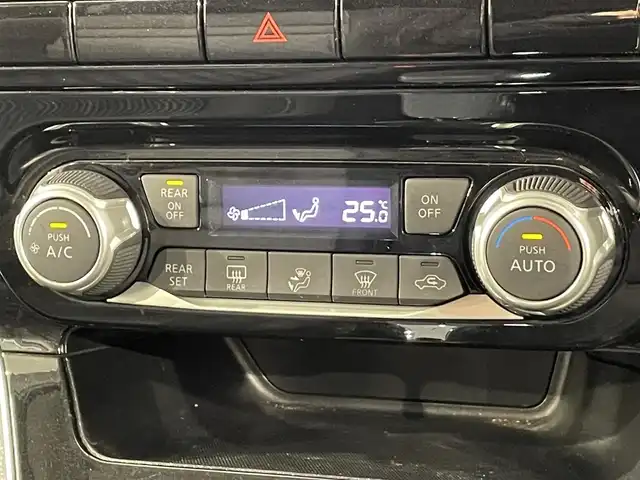 日産 セレナ ハイウェイスター 愛知県 2021(令3)年 6.3万km ブリリアントホワイトパール 2トーン 純正１０インチナビ/パワースライドドア/衝突軽減ブレーキ/車線逸脱警報/クリアランスソナー/ブラインドスポットモニター/クルーズコントロール/バックカメラ/ドライブレコーダー/アクセサリーソケット/ビルトインＥＴＣ/アイドリングストップ/ISOFIX/純正フロアマット/純正16インチアルミホイール