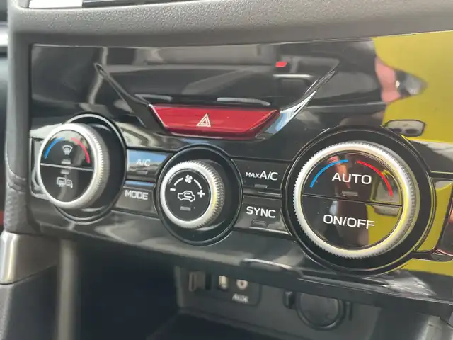 スバル フォレスター ツーリング 石川県 2018(平30)年 4.1万km パール 純正メモリーナビ/フルセグTV/バック＆サイドカメラ/LEDヘッドライト/ETC/ハーフレザーシート/シートヒーター/純正アルミホイール/デジタルミラー/ブラインドスポットモニター/レーダークルーズ/アイサイト/ドラレコ/オートライト