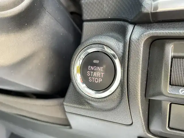 スバル フォレスター ツーリング 石川県 2018(平30)年 4.1万km パール 純正メモリーナビ/フルセグTV/バック＆サイドカメラ/LEDヘッドライト/ETC/ハーフレザーシート/シートヒーター/純正アルミホイール/デジタルミラー/ブラインドスポットモニター/レーダークルーズ/アイサイト/ドラレコ/オートライト