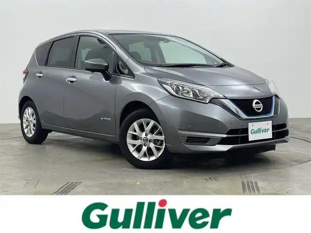 日産 ノート e－パワー X Vセレクション 岡山県 2020(令2)年 5.1万km ダークメタルグレー 社外ナビ/・FM/AM/Bluetooth/CD/DVD/インテリジェントアラウンドビューモニター/インテリジェントルームミラー/安全機能/・インテリジェントエマージェンシーブレーキ/・踏み間違い防止アシスト/・車線逸脱警告/・コーナーセンサー/・ハイビームアシスト/ETC/LEDヘッドライト/純正アルミホイール/フロアマット