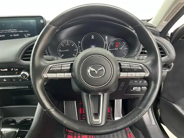 マツダ マツダ３セダン 高知県 2019(令1)年 5.3万km チタニウムフラッシュマイカ 純正ナビ/全方位カメラ/アイドリングストップ/クルーズコントロール/ETC/ドライブレコーダー/ターボ/オートエアコン/Bluetooth接続/運転席パワーシート/純正18インチアルミホイール/横滑り防止装置/コーナーセンサー/盗難防止装置/LEDオートライト/オートマチックハイビーム/運転席＋助手席＋サイドエアバッグ/パーキングセンサー