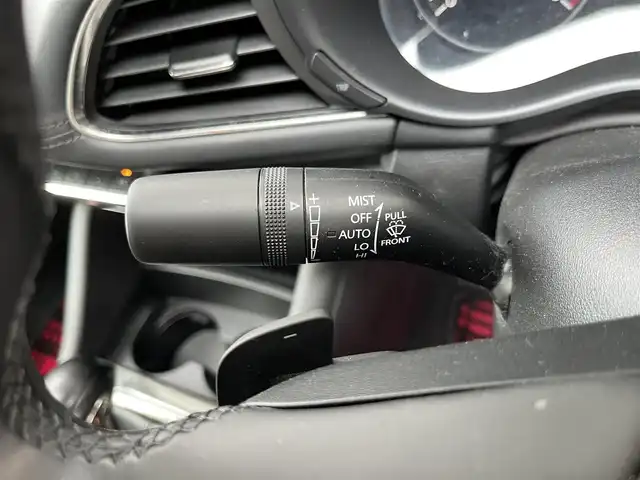 マツダ マツダ３セダン 高知県 2019(令1)年 5.3万km チタニウムフラッシュマイカ 純正ナビ/全方位カメラ/アイドリングストップ/クルーズコントロール/ETC/ドライブレコーダー/ターボ/オートエアコン/Bluetooth接続/運転席パワーシート/純正18インチアルミホイール/横滑り防止装置/コーナーセンサー/盗難防止装置/LEDオートライト/オートマチックハイビーム/運転席＋助手席＋サイドエアバッグ/パーキングセンサー