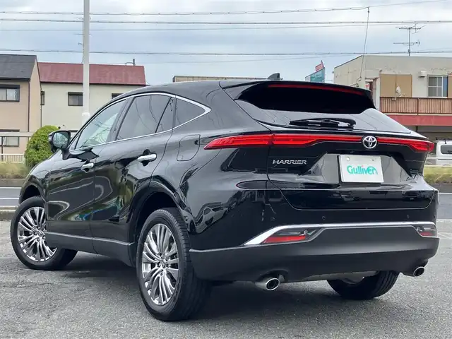 トヨタ ハリアー Z 三重県 2023(令5)年 1.9万km ブラック 登録時走行距離18550km/ワンオーナー  /JBLサウンド/♪トヨタセーフティセンス/ ・PCS（プリクラッシュセーフティ）/ ・LTA（レーントレーシングアシスト）/ ・RSA（ロードサインアシスト）/ ・レーダークルーズコントロール（全車速追従機能付き）/ ・BSM（ブラインドスポットモニター）/ ・クリアランスソナー/ ・PKSB（パーキングサポートブレーキ）/ ・ドライブモードセレクトスイッチ/ ・RCTA（リヤクロストラフィックアラート）/♪純正メーカーナビ/　・Bluetooth・フルセグTV/　・AppleCarPlay・AndroidAuto/　・USB-C・ MiraCast/純正デジタルインナーミラー(前後録画機能付き)/パワーバックドア/バックガイドカメラ/ヘッドアップディスプレイ/スマートキーx２/プッシュスタート/LEDヘッドライト/LEDフォグライト /オートライト/オートマチックハイビーム/ハーフレザーシート/D席パワーシート/ビルトインETC2.0/革巻きステアリング/ステアリングスイッチ/電子パーキングスイッチ/オートブレーキホールド/オートリトラクタブルミラー/ウィンカーミラー/フロアマット/横滑り防止機能/サイド/カーテン/ニーエアバック