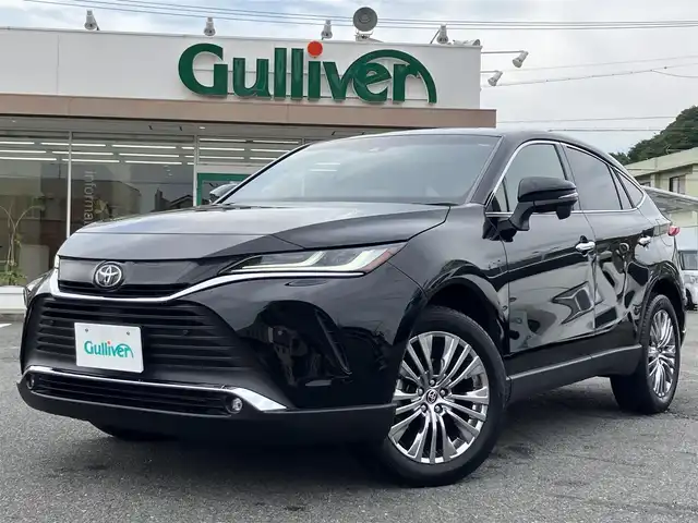 トヨタ ハリアー Z 三重県 2023(令5)年 1.9万km ブラック 登録時走行距離18550km/ワンオーナー  /JBLサウンド/♪トヨタセーフティセンス/ ・PCS（プリクラッシュセーフティ）/ ・LTA（レーントレーシングアシスト）/ ・RSA（ロードサインアシスト）/ ・レーダークルーズコントロール（全車速追従機能付き）/ ・BSM（ブラインドスポットモニター）/ ・クリアランスソナー/ ・PKSB（パーキングサポートブレーキ）/ ・ドライブモードセレクトスイッチ/ ・RCTA（リヤクロストラフィックアラート）/♪純正メーカーナビ/　・Bluetooth・フルセグTV/　・AppleCarPlay・AndroidAuto/　・USB-C・ MiraCast/純正デジタルインナーミラー(前後録画機能付き)/パワーバックドア/バックガイドカメラ/ヘッドアップディスプレイ/スマートキーx２/プッシュスタート/LEDヘッドライト/LEDフォグライト /オートライト/オートマチックハイビーム/ハーフレザーシート/D席パワーシート/ビルトインETC2.0/革巻きステアリング/ステアリングスイッチ/電子パーキングスイッチ/オートブレーキホールド/オートリトラクタブルミラー/ウィンカーミラー/フロアマット/横滑り防止機能/サイド/カーテン/ニーエアバック