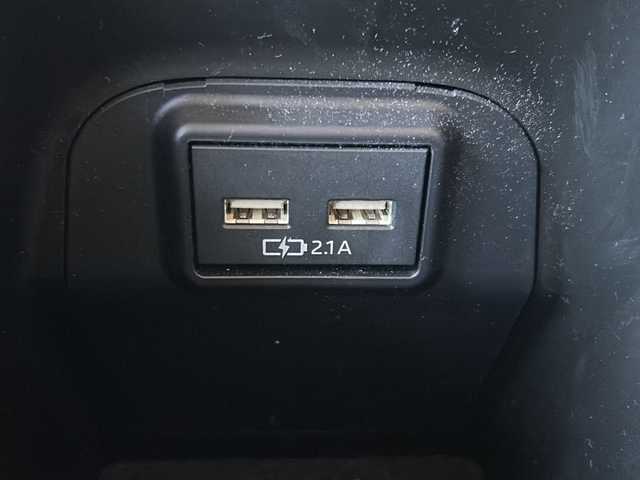 トヨタ ＲＡＶ４ アドベンチャー 静岡県 2020(令2)年 4.5万km アティチュードブラックマイカ 純正メモリナビ/・CD/・DVD/・フルセグＴＶ/・Bluetooth/・USB/・AM/・FM/主要装備/・サンルーフ/・TRDフロントガーニッシュ/・TRDバックドアロアガーニッシュ/・衝突軽減/・レーンキープ/・追従クルコン/・コーナーセンサー前後/・バックカメラ/・ETC/・ドラレコ前後/・パワーシートD席/・レザーシート/・LEDヘッドライト/・オートハイビーム/・フォグランプ/・純正フロアマット/・純正アルミホイール