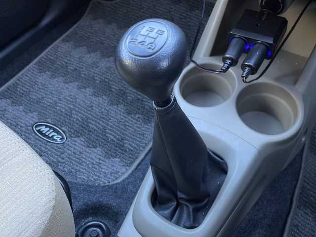 ダイハツ ミラ X スペシャル 道央・札幌 2015(平27)年 3.4万km ライトローズマイカメタリック /5速MT//社外オーディオ/(CD/USB/AUX/ラジオ)//ドライブレコーダー//スチール付スタッドレスタイヤ積込//フロアマット//ドアバイザー