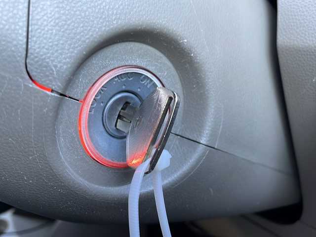 ダイハツ ミラ X スペシャル 道央・札幌 2015(平27)年 3.4万km ライトローズマイカメタリック /5速MT//社外オーディオ/(CD/USB/AUX/ラジオ)//ドライブレコーダー//スチール付スタッドレスタイヤ積込//フロアマット//ドアバイザー