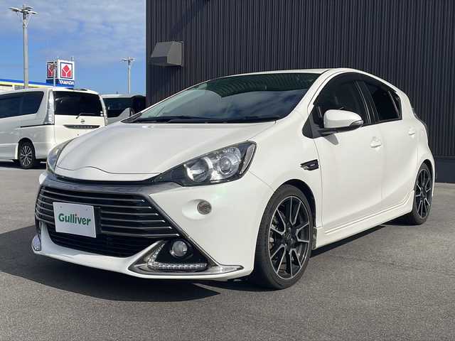 トヨタ アクア G G’s 新潟県 2014(平26)年 9.8万km ライムホワイトパールクリスタルシャイン ＊SDナビ/＊シートヒーター/＊Gs17インチホイール/＊横滑り防止装置/＊盗難防止装置/＊Autoライト/＊社外LEDライト/＊電動格納ミラー/＊光軸レベライザー/＊パワーステアリング/＊パワーウインドウ/＊純正フロアマット/＊純正ドアバイザー