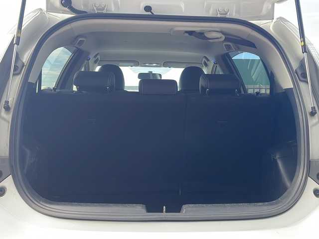 トヨタ アクア G G’s 新潟県 2014(平26)年 9.8万km ライムホワイトパールクリスタルシャイン ＊SDナビ/＊シートヒーター/＊Gs17インチホイール/＊横滑り防止装置/＊盗難防止装置/＊Autoライト/＊社外LEDライト/＊電動格納ミラー/＊光軸レベライザー/＊パワーステアリング/＊パワーウインドウ/＊純正フロアマット/＊純正ドアバイザー