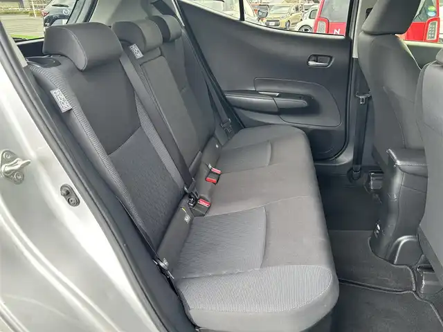 トヨタ アクア G 香川県 2022(令4)年 3.3万km シルバーM トヨタセーフティ/・プリクラッシュセーフティ/・レーントレーシングアシスト/・レーダークルーズコントロール/・レーンディバーチャーアラート/・オートマチックハイビーム/・先行車発進告知機能/純正７インチメモリナビ/・Bluetooth/バックカメラ/クリアランスソナー/100V充電/LEDヘッド/AAC/ドライブレコーダー/ビルトインETC/盗難防止装置/スマートキー/純正フロアマット/オートライト