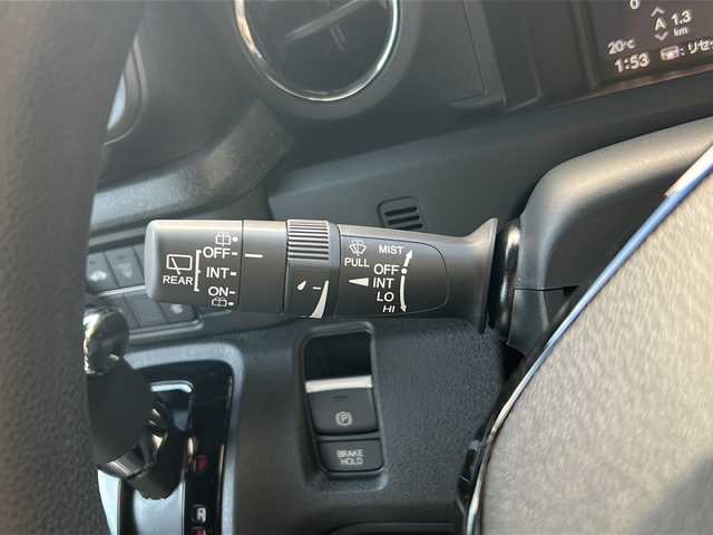 ホンダ Ｎ ＢＯＸ カスタム 広島県 2025(令7)年 0.1万km プラチナホワイトパール Honda SENSING/●衝突軽減ブレーキ（CMBS）/●先行車発進お知らせ機能/●歩行者事故低減ステアリング/●路外逸脱抑制機能/●標識認識機能/●渋滞追従機能付アダプティブクルーズコントロール（ACC）/●車線維持支援システム（LKAS）/●誤発進抑制機能/●後方誤発進抑制機能/●近距離衝突軽減ブレーキ/●急アクセル抑制機能/●パーキングセンサーシステム/●オートハイビーム/ダイレクトプロジェクション式フルLEDヘッドライト/シーケンシャルターンランプ/片側パワースライドドア/ナビ装着用スペシャルパッケージ/シートヒーター（D/N）/フロントシートアームレスト（運転席）/オートリトラミラー/スマートキー/プッシュスタート/ロールサンシェード/フルエアコン/W+サイド+カーテンエアバッグ/電子制御パーキングブレーキ/オートブレーキホールド機能/360°スーパーUV・IRカット パッケージ/エマージェンシーストップシグナル/トリコットシート（ブラック）/14インチアルミホイール（シャークグレー塗装＋切削）