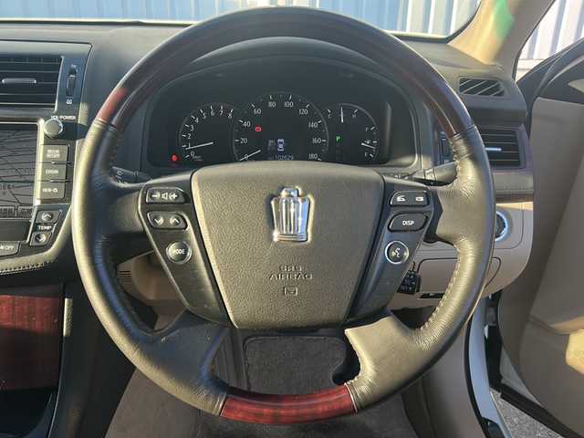 トヨタ クラウン ロイヤル ロイヤルサルーン ナビパッケージ 三重県 2009(平21)年 10.3万km ホワイトパールクリスタルシャイン 純正ナビ/サンルーフ/バックカメラ/ビルトインETC/スペアキー/パワーシート/クルーズコントロール/ウッドコンビステア/オートライト/ステアスイッチ/チルトテレスコピックステア/純正AW　