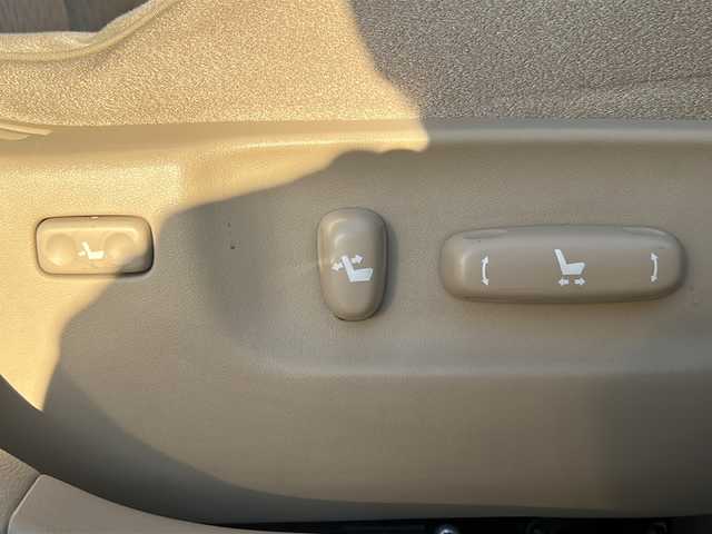 トヨタ クラウン ロイヤル ロイヤルサルーン ナビパッケージ 三重県 2009(平21)年 10.3万km ホワイトパールクリスタルシャイン 純正ナビ/サンルーフ/バックカメラ/ビルトインETC/スペアキー/パワーシート/クルーズコントロール/ウッドコンビステア/オートライト/ステアスイッチ/チルトテレスコピックステア/純正AW　