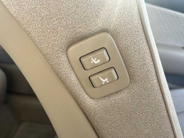 トヨタ クラウン ロイヤル ロイヤルサルーン ナビパッケージ 三重県 2009(平21)年 10.3万km ホワイトパールクリスタルシャイン 純正ナビ/サンルーフ/バックカメラ/ビルトインETC/スペアキー/パワーシート/クルーズコントロール/ウッドコンビステア/オートライト/ステアスイッチ/チルトテレスコピックステア/純正AW　