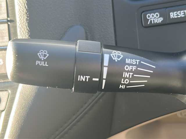 トヨタ クラウン ロイヤル ロイヤルサルーン ナビパッケージ 三重県 2009(平21)年 10.3万km ホワイトパールクリスタルシャイン 純正ナビ/サンルーフ/バックカメラ/ビルトインETC/スペアキー/パワーシート/クルーズコントロール/ウッドコンビステア/オートライト/ステアスイッチ/チルトテレスコピックステア/純正AW　