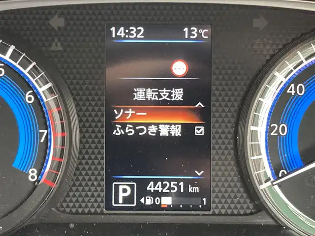 車両画像16