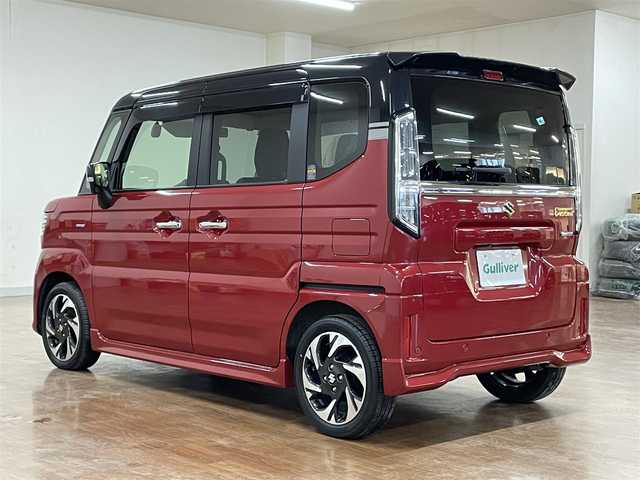 スズキ スペーシア カスタム HYBRID XS ターボ 道央・札幌 2024(令6)年 0.7万km フェニックスレッドパール/ブルーイッシュブラックパール ワンオーナー/ターボ車/社外SDナビ（8インチ）/フルセグ/CD/ DVD/BT/MS/バックカメラ/衝突軽減ブレーキ/レーンキープアシスト/横滑り防止/アイドリングストップ/両側パワースライドドア/レーダークルーズコントロール/パドルシフト/ハーフレザーシート/ステアリングヒーター/シートヒーター（D/N）/ミラーヒーター/ヘッドアップディスプレイ/プッシュスタート/スマートキー×2/純正エンジンスターター/革巻きステアリング/電動パーキングブレーキ/ドライブレコーダー（前後タイプ）/オートライト/LEDヘッドライト/フォグランプ/クリアランスソナー/社外AW付スタッドレスセット積込み/　165/55/15 2023年製8mm/保証書/取扱説明書/ナビ取扱説明書