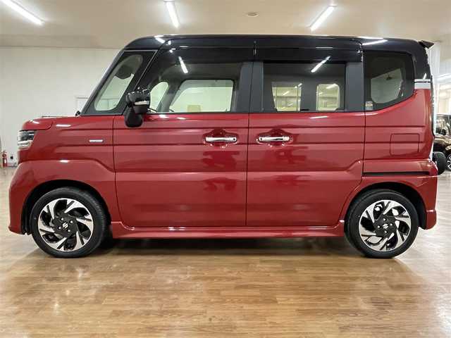 スズキ スペーシア カスタム HYBRID XS ターボ 道央・札幌 2024(令6)年 0.7万km フェニックスレッドパール/ブルーイッシュブラックパール ワンオーナー/ターボ車/社外SDナビ（8インチ）/フルセグ/CD/ DVD/BT/MS/バックカメラ/衝突軽減ブレーキ/レーンキープアシスト/横滑り防止/アイドリングストップ/両側パワースライドドア/レーダークルーズコントロール/パドルシフト/ハーフレザーシート/ステアリングヒーター/シートヒーター（D/N）/ミラーヒーター/ヘッドアップディスプレイ/プッシュスタート/スマートキー×2/純正エンジンスターター/革巻きステアリング/電動パーキングブレーキ/ドライブレコーダー（前後タイプ）/オートライト/LEDヘッドライト/フォグランプ/クリアランスソナー/社外AW付スタッドレスセット積込み/　165/55/15 2023年製8mm/保証書/取扱説明書/ナビ取扱説明書