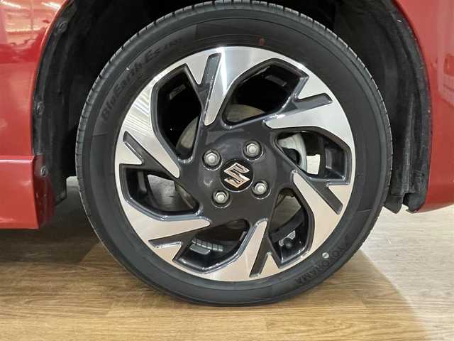 スズキ スペーシア カスタム HYBRID XS ターボ 道央・札幌 2024(令6)年 0.7万km フェニックスレッドパール/ブルーイッシュブラックパール ワンオーナー/ターボ車/社外SDナビ（8インチ）/フルセグ/CD/ DVD/BT/MS/バックカメラ/衝突軽減ブレーキ/レーンキープアシスト/横滑り防止/アイドリングストップ/両側パワースライドドア/レーダークルーズコントロール/パドルシフト/ハーフレザーシート/ステアリングヒーター/シートヒーター（D/N）/ミラーヒーター/ヘッドアップディスプレイ/プッシュスタート/スマートキー×2/純正エンジンスターター/革巻きステアリング/電動パーキングブレーキ/ドライブレコーダー（前後タイプ）/オートライト/LEDヘッドライト/フォグランプ/クリアランスソナー/社外AW付スタッドレスセット積込み/　165/55/15 2023年製8mm/保証書/取扱説明書/ナビ取扱説明書