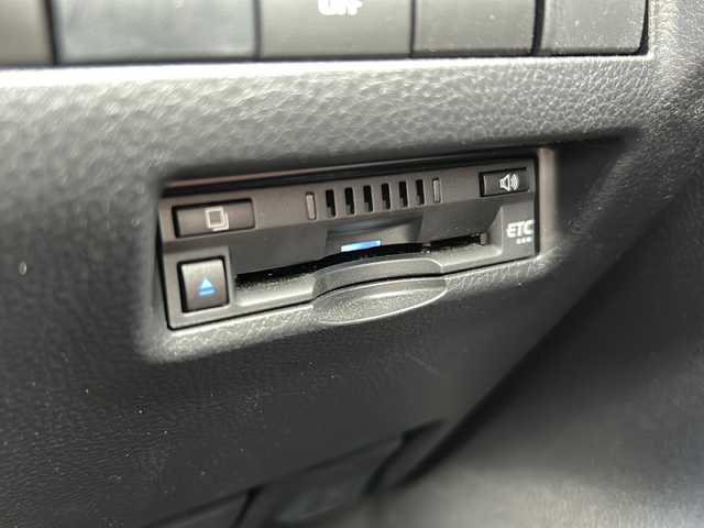 トヨタ ハリアー G レザーパッケージ 福島県 2020(令2)年 5万km プレシャスブラックパール 純正ディスプレイオーディオ/【フルセグ/Bluetooth/USB/ラジオ】/ナビ機能拡張有/バックカメラ/レザーシート/純正18inアルミホイール/レーダークルーズコントロール/BSM：ブラインドスポットモニター/PCS：プリクラッシュセーフティシステム/オートハイビーム/純正LEDヘッドライト/純正フォグランプ/デジタルインナーミラー/ドライブレコーダー/純正フロアマット/ETC/スマートキー/エンジンプッシュスタート/新車保証書/取扱説明書/スペアキー×1