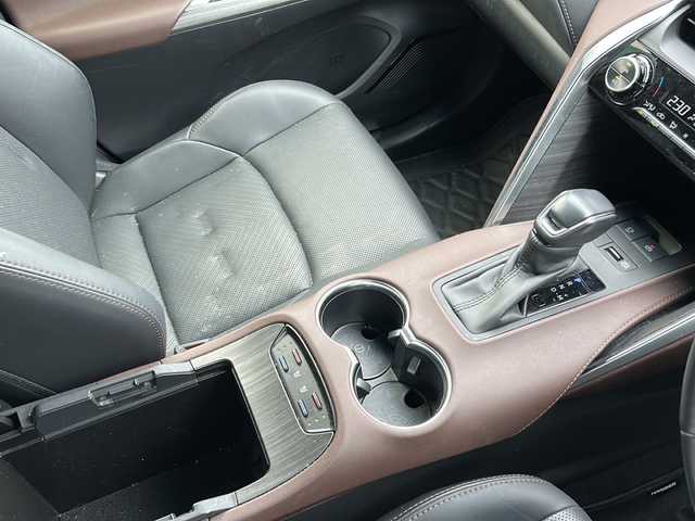 トヨタ ハリアー G レザーパッケージ 福島県 2020(令2)年 5万km プレシャスブラックパール 純正ディスプレイオーディオ/【フルセグ/Bluetooth/USB/ラジオ】/ナビ機能拡張有/バックカメラ/レザーシート/純正18inアルミホイール/レーダークルーズコントロール/BSM：ブラインドスポットモニター/PCS：プリクラッシュセーフティシステム/オートハイビーム/純正LEDヘッドライト/純正フォグランプ/デジタルインナーミラー/ドライブレコーダー/純正フロアマット/ETC/スマートキー/エンジンプッシュスタート/新車保証書/取扱説明書/スペアキー×1