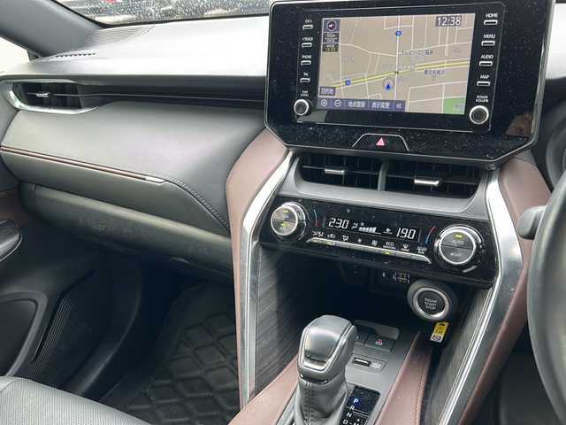 トヨタ ハリアー G レザーパッケージ 福島県 2020(令2)年 5万km プレシャスブラックパール 純正ディスプレイオーディオ/【フルセグ/Bluetooth/USB/ラジオ】/ナビ機能拡張有/バックカメラ/レザーシート/純正18inアルミホイール/レーダークルーズコントロール/BSM：ブラインドスポットモニター/PCS：プリクラッシュセーフティシステム/オートハイビーム/純正LEDヘッドライト/純正フォグランプ/デジタルインナーミラー/ドライブレコーダー/純正フロアマット/ETC/スマートキー/エンジンプッシュスタート/新車保証書/取扱説明書/スペアキー×1
