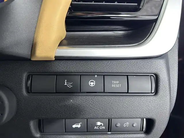 日産 エクストレイル G e－4ORCE 佐賀県 2023(令5)年 0.9万km カーマインレッド 純正12.3型ナビ/（ＡＭ/ＦＭ/CD/DVD/Bluetooth/フルセグTV）/全周囲カメラ/プロパイロット/前後ドライブレコーダー/衝突被害軽減システム/レーンアシスト/コーナーセンサー/シートヒーター/ステアリングヒーター/ブラインドスポットモニター/パワーシート/シートメモリ/置くだけ充電/LEDヘッドライト/オートエアコン/盗難防止装置/横滑り防止装置/オートライト/スマートキー/プッシュスタート/USB入力端子/純正フロアマット/純正15インチアルミホイール/ステアリングスイッチ/電動格納ミラー