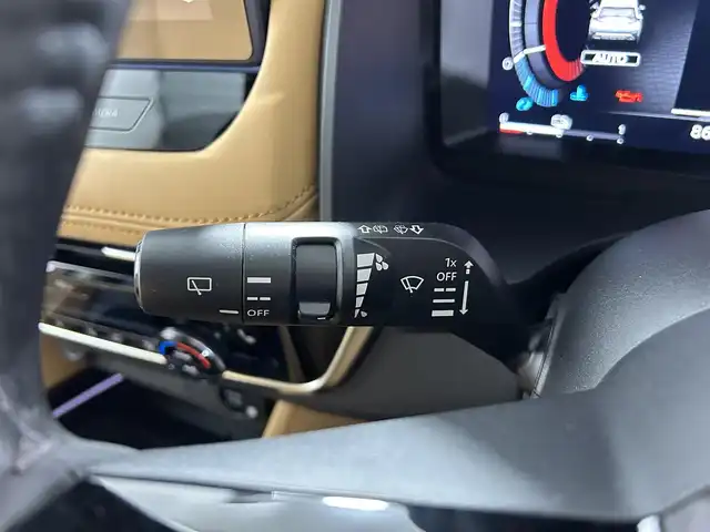 日産 エクストレイル G e－4ORCE 佐賀県 2023(令5)年 0.9万km カーマインレッド 純正12.3型ナビ/（ＡＭ/ＦＭ/CD/DVD/Bluetooth/フルセグTV）/全周囲カメラ/プロパイロット/前後ドライブレコーダー/衝突被害軽減システム/レーンアシスト/コーナーセンサー/シートヒーター/ステアリングヒーター/ブラインドスポットモニター/パワーシート/シートメモリ/置くだけ充電/LEDヘッドライト/オートエアコン/盗難防止装置/横滑り防止装置/オートライト/スマートキー/プッシュスタート/USB入力端子/純正フロアマット/純正15インチアルミホイール/ステアリングスイッチ/電動格納ミラー